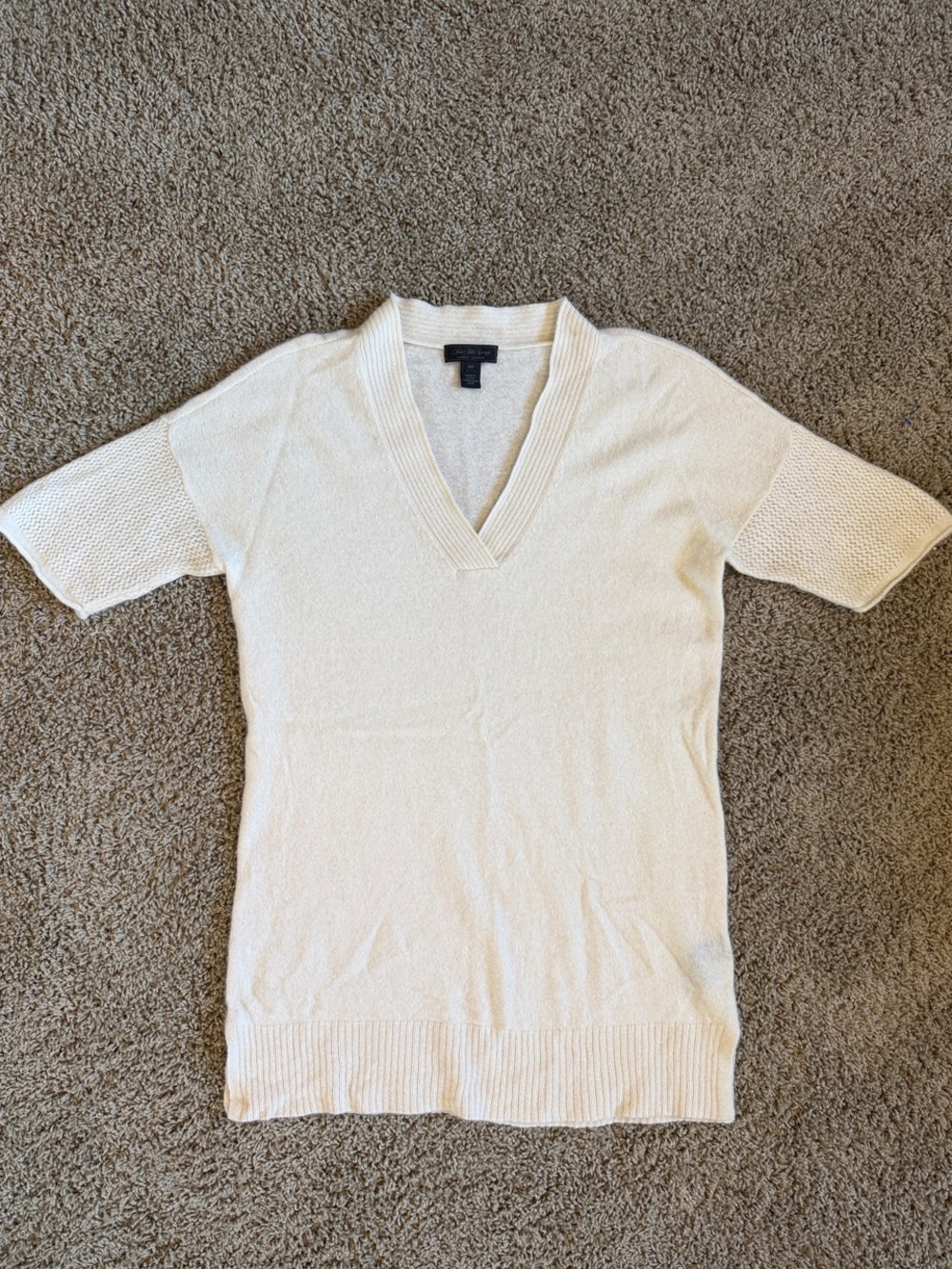 Cream V-Neck Short Sleeve Cashmere Top